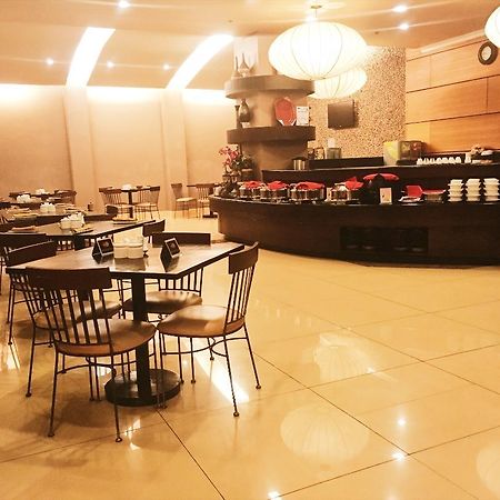 Iloilo Business Hotel Luaran gambar