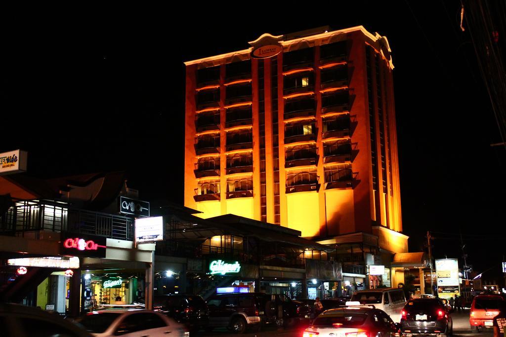 Iloilo Business Hotel Luaran gambar