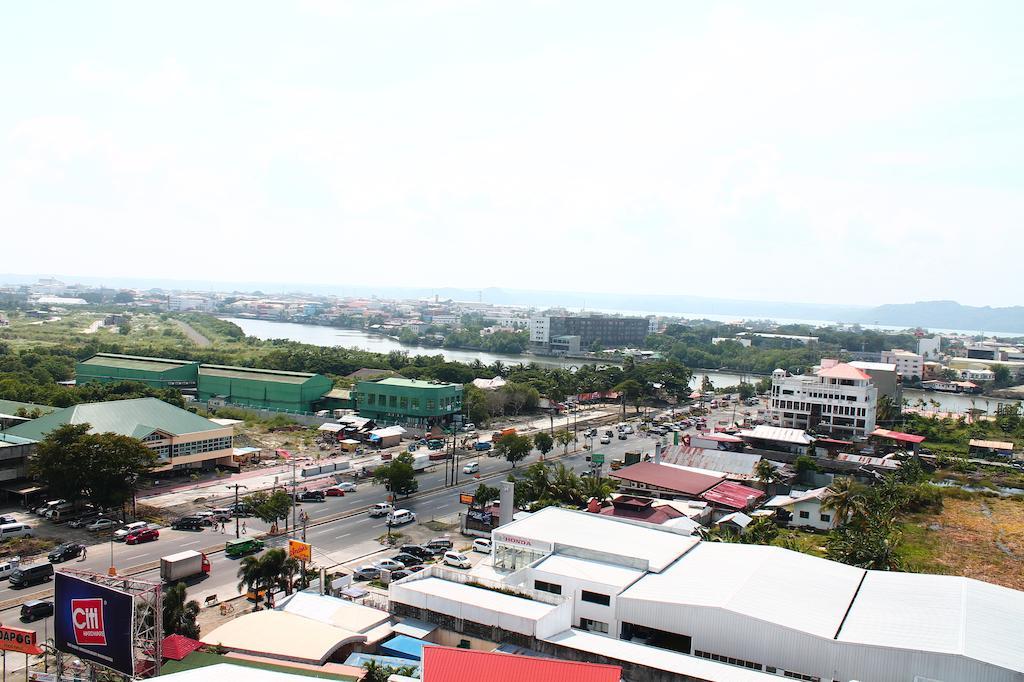 Iloilo Business Hotel Luaran gambar
