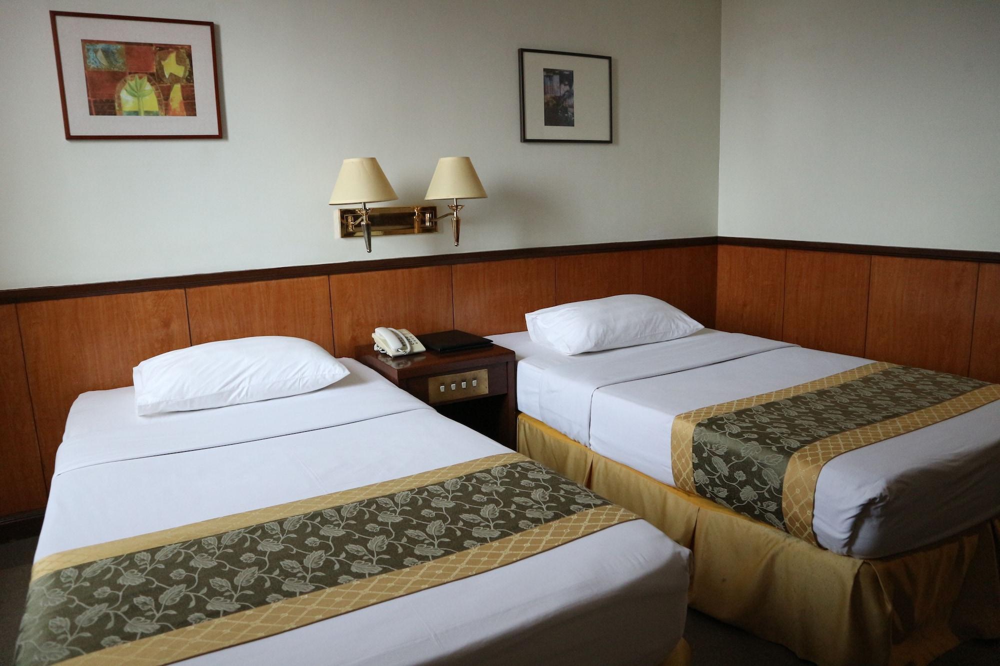 Iloilo Business Hotel Luaran gambar