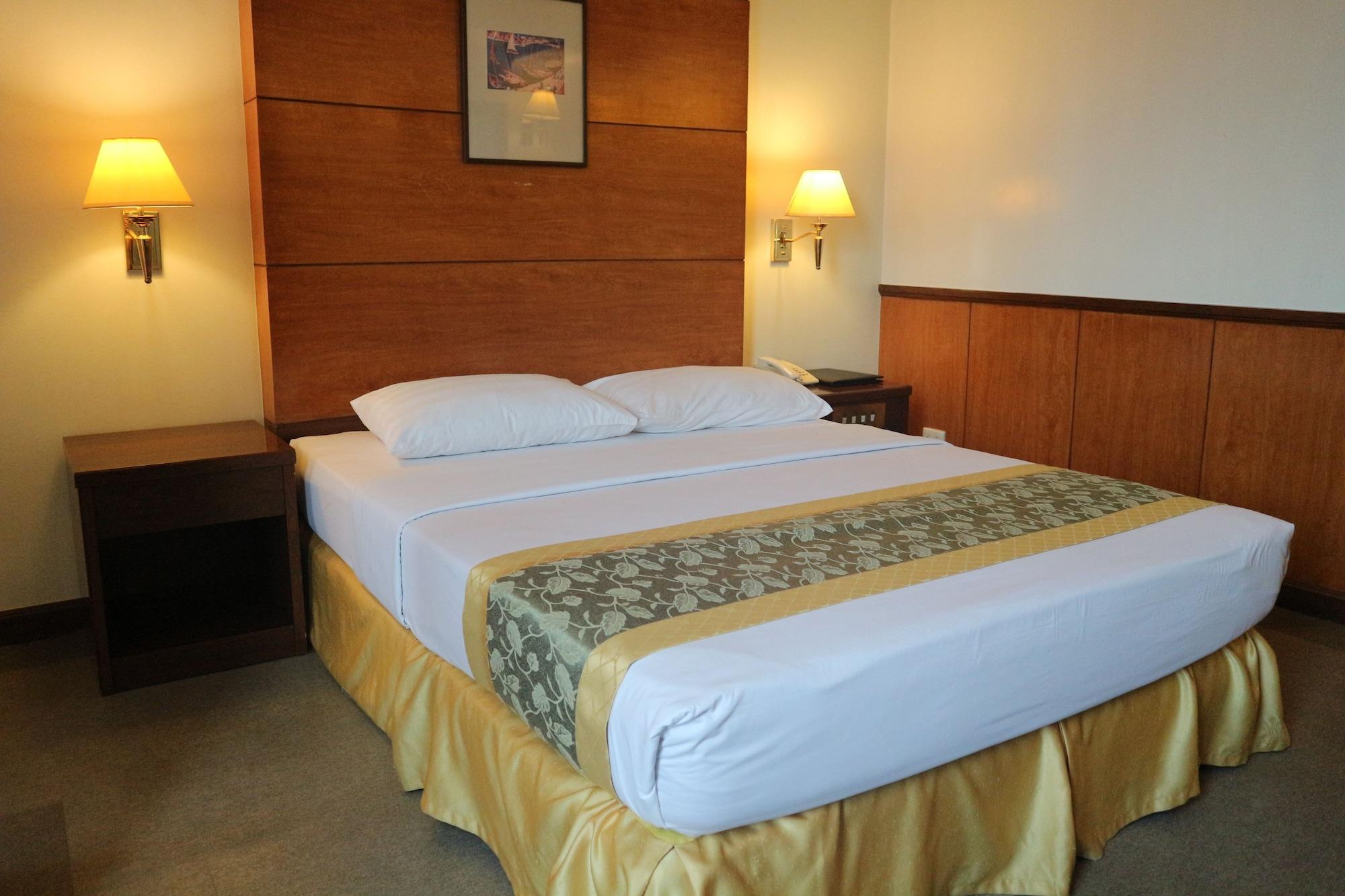 Iloilo Business Hotel Luaran gambar