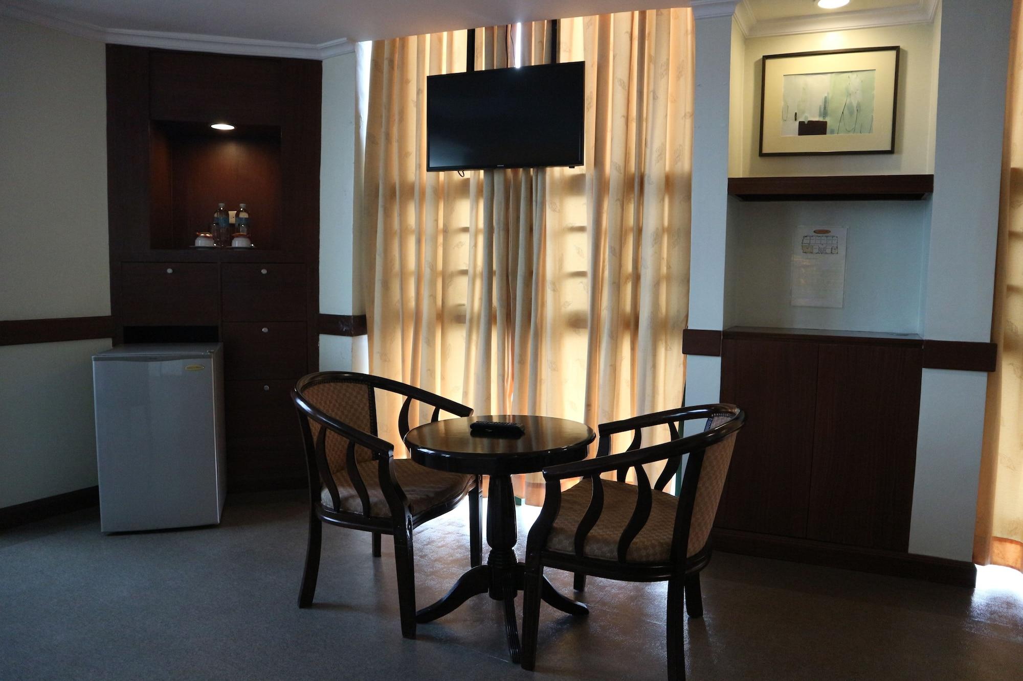 Iloilo Business Hotel Luaran gambar