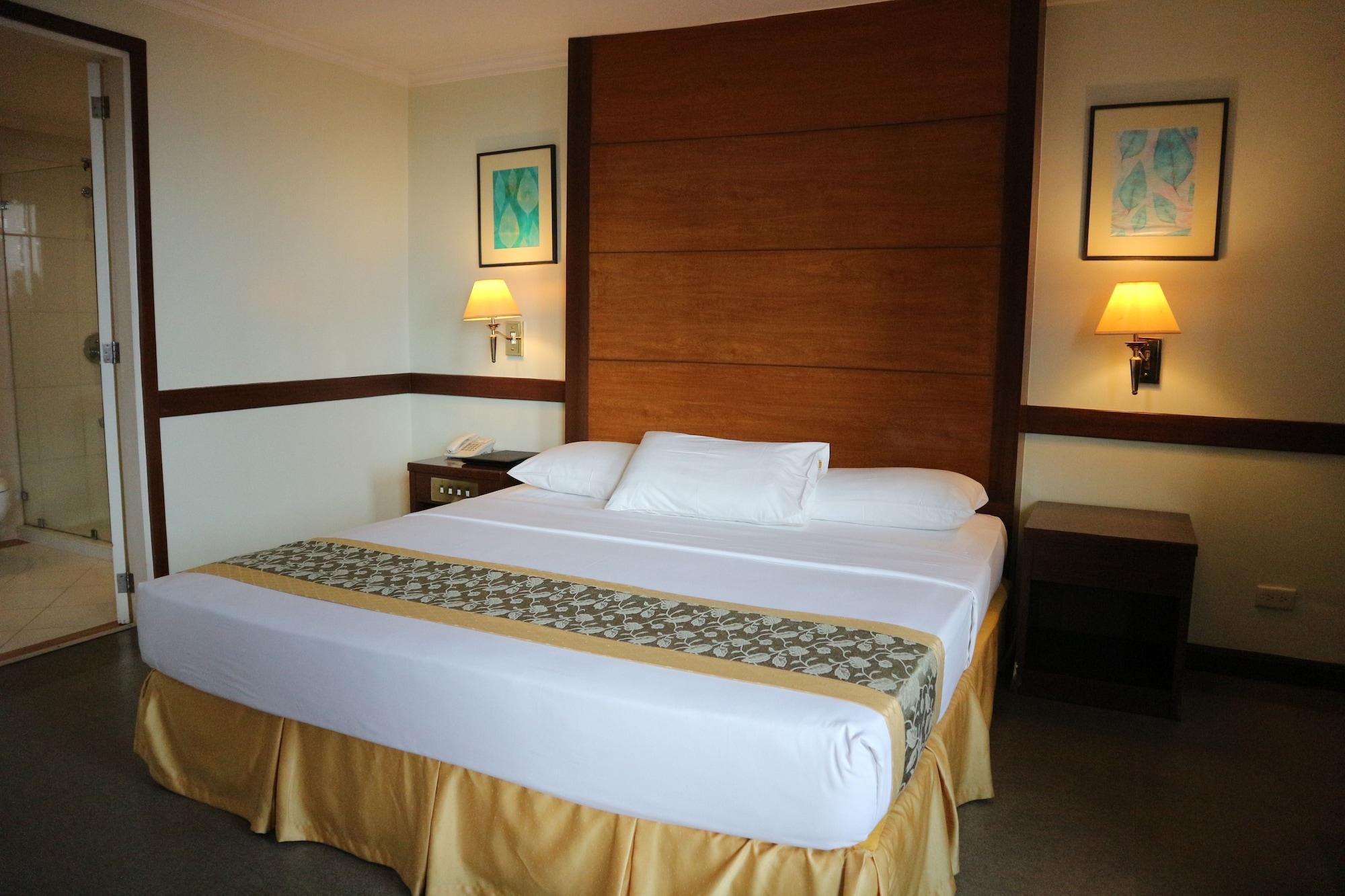 Iloilo Business Hotel Luaran gambar
