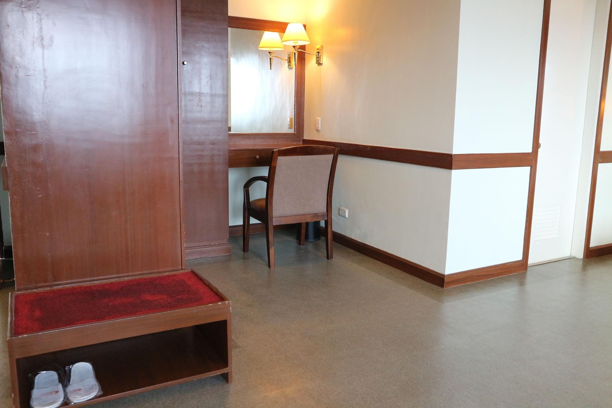 Iloilo Business Hotel Luaran gambar