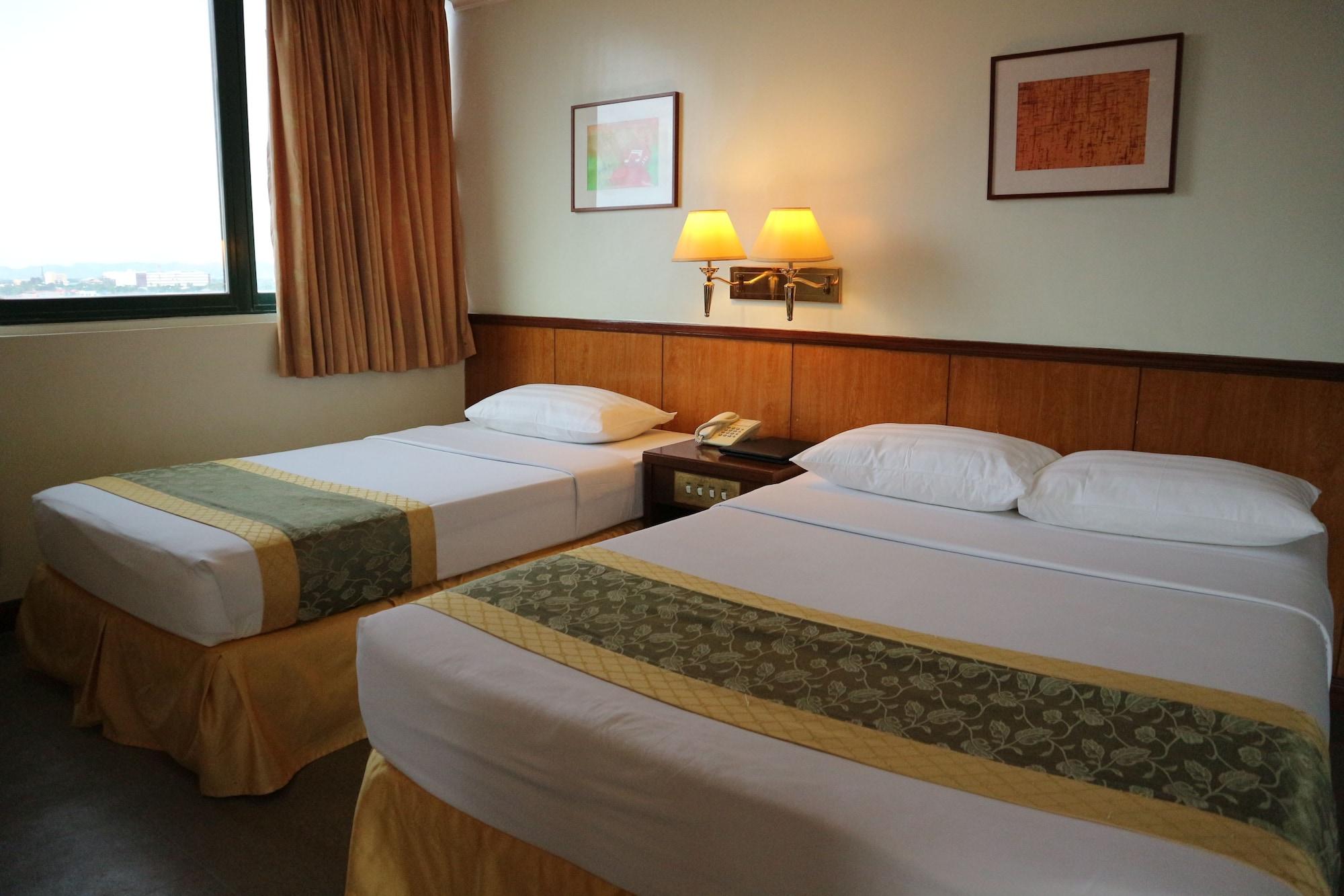 Iloilo Business Hotel Luaran gambar