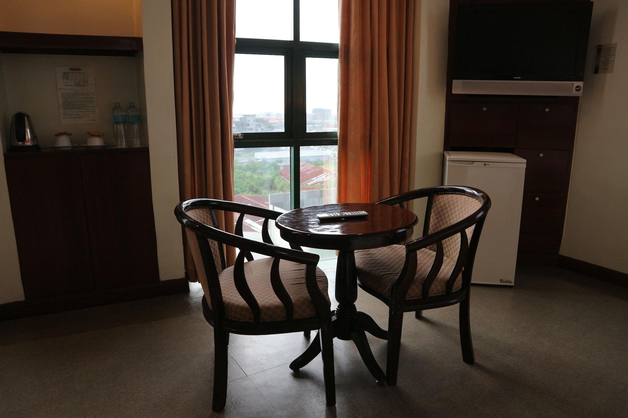 Iloilo Business Hotel Luaran gambar