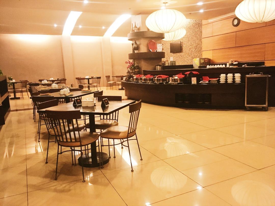 Iloilo Business Hotel Luaran gambar