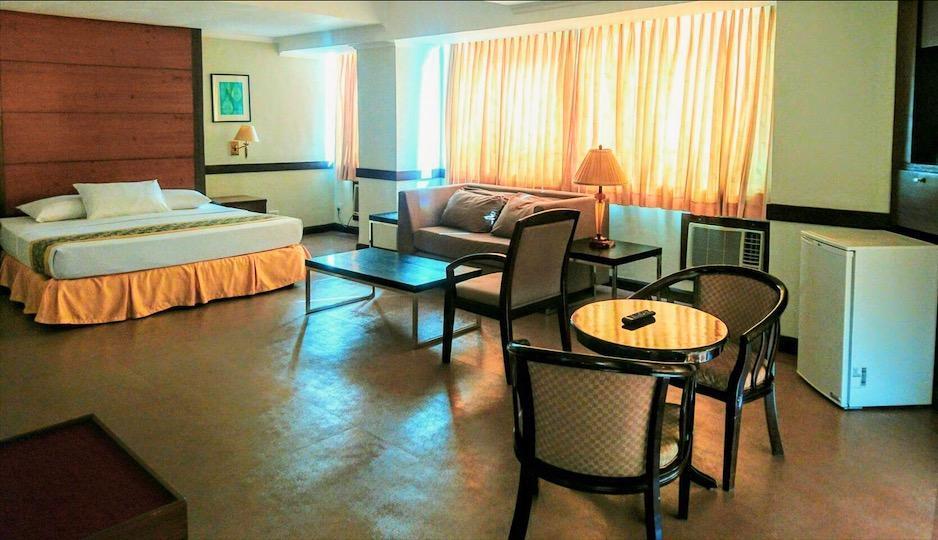Iloilo Business Hotel Luaran gambar