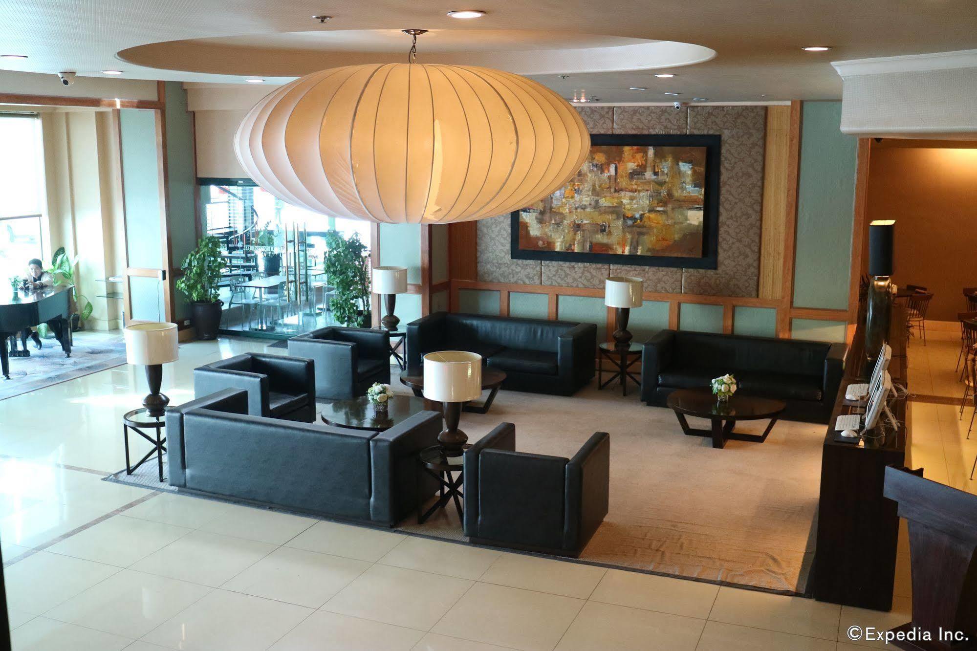 Iloilo Business Hotel Luaran gambar