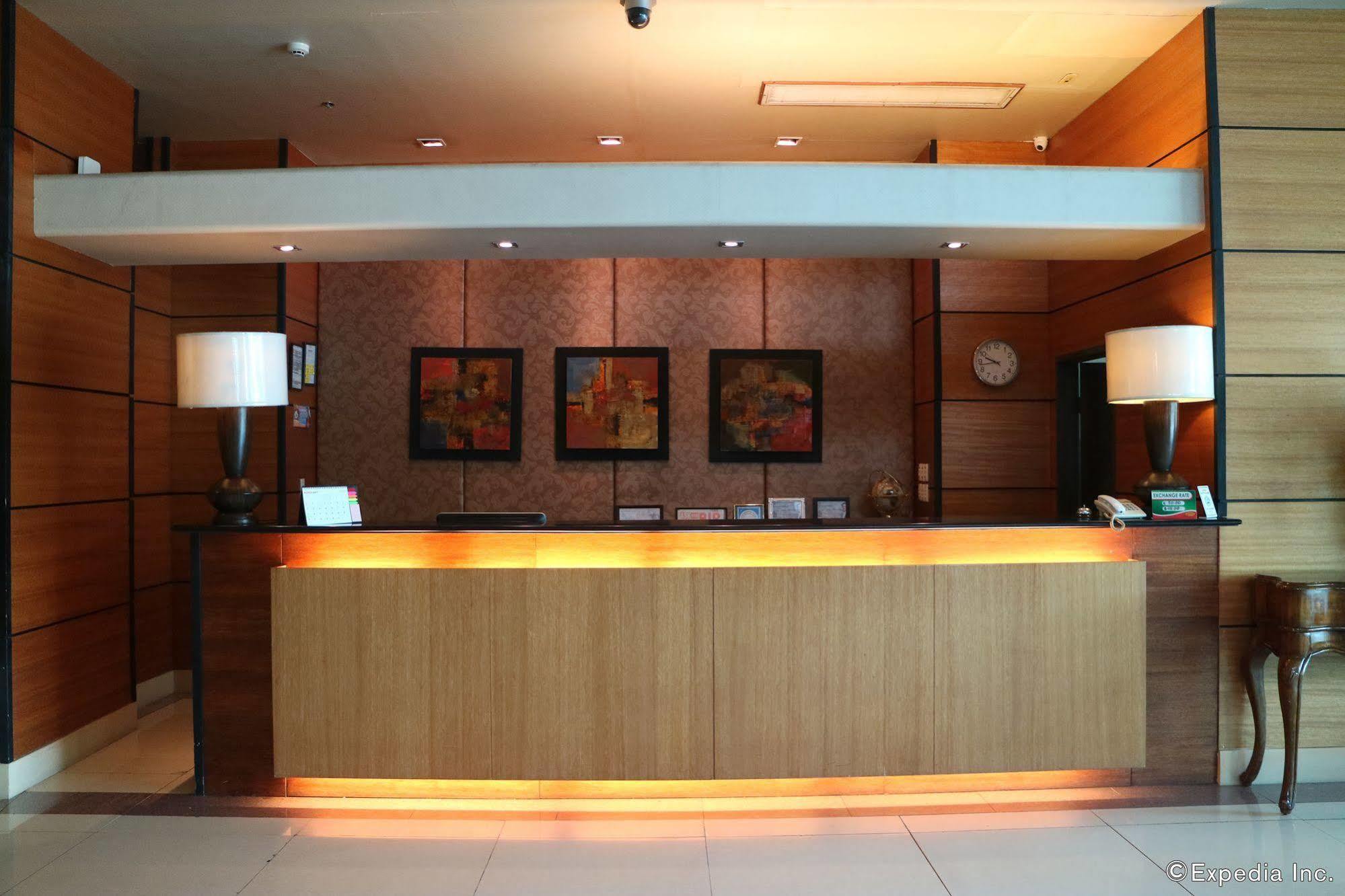Iloilo Business Hotel Luaran gambar